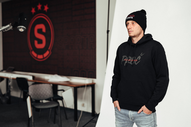 Proč? Protože Sparta.