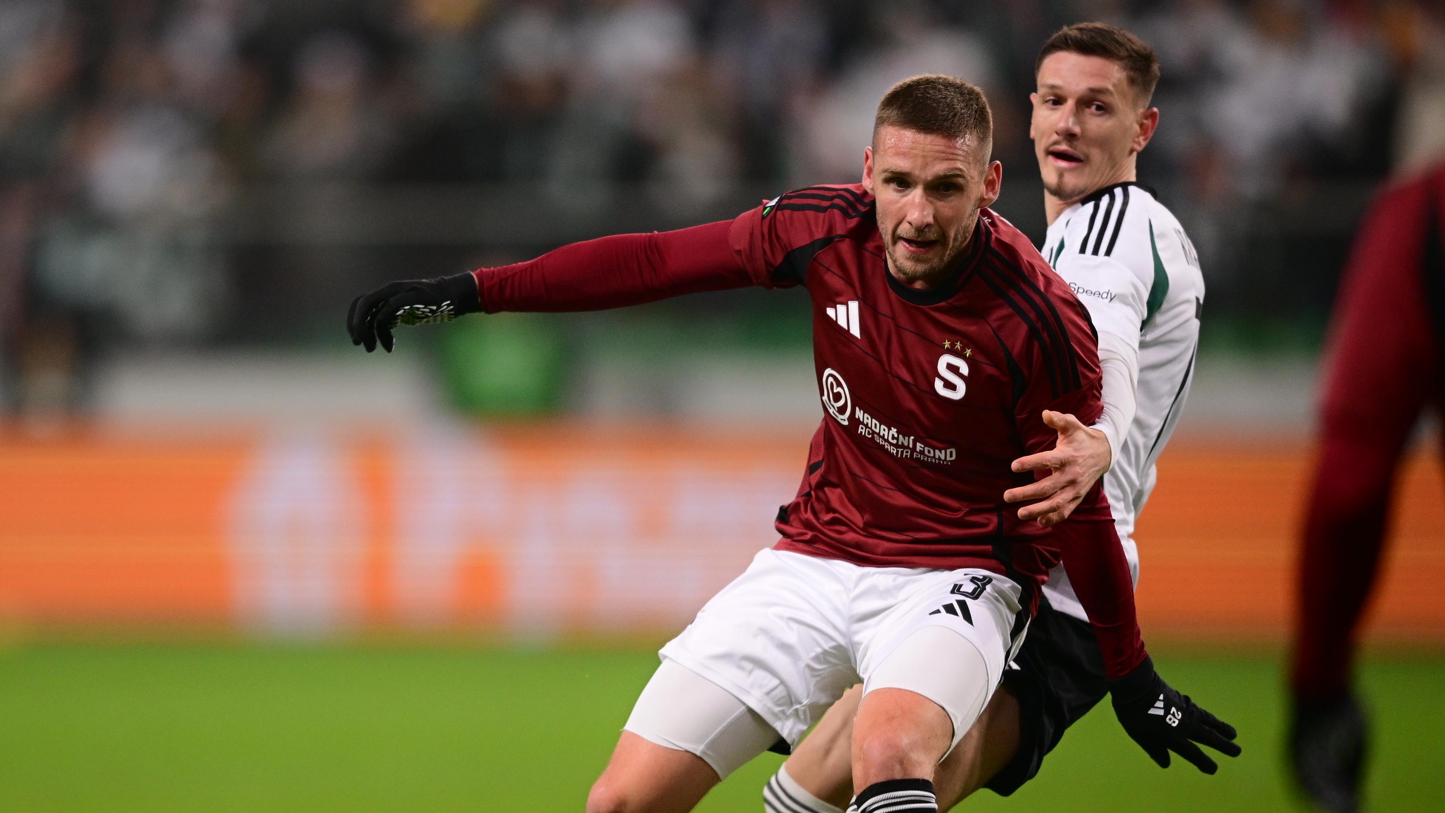 Dva odlišné poločasy